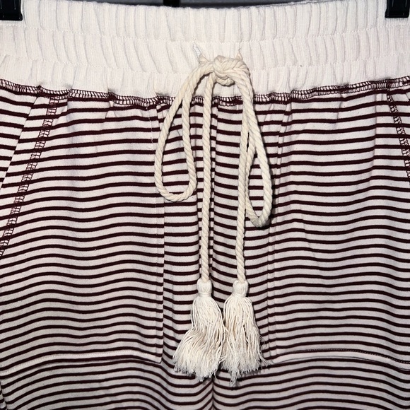 NWT By the River Moon River 2 Piece Striped Puff Sleeve Sweatshirt & Joggers Set - Picture 7 of 15